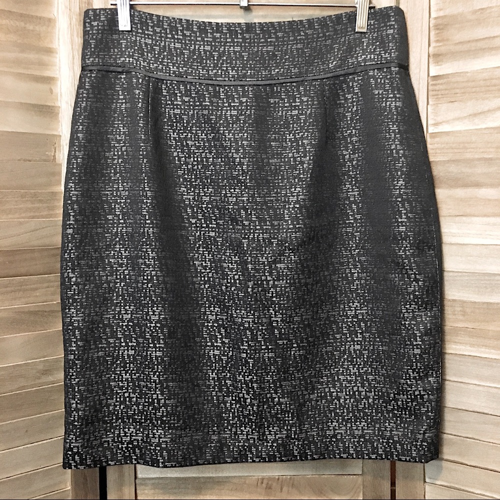 Isabella DeMarco (Tahari Levine) Black and Gray Pencil Skirt, Size 12